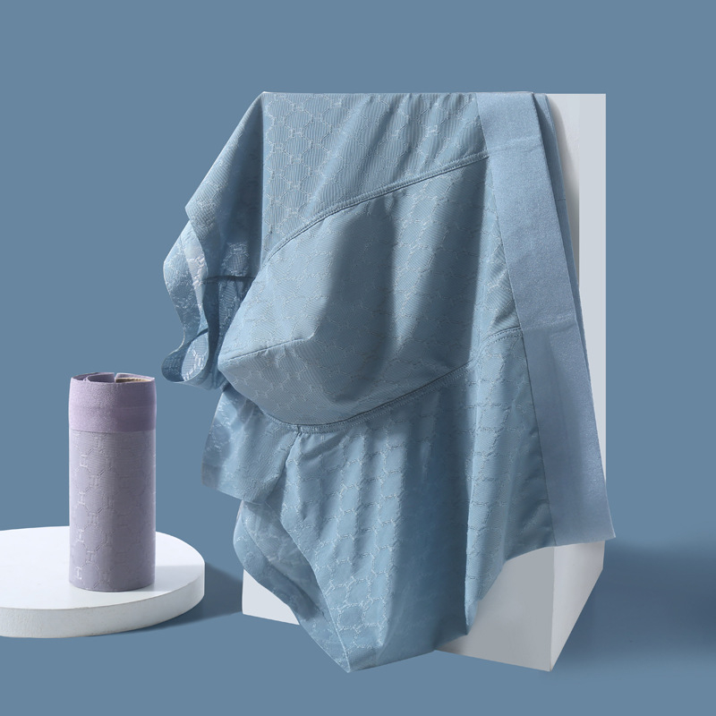 Muške bokserice od ice silk-a, tanke, bezšivne, prozračne, sa srednjim pojasom