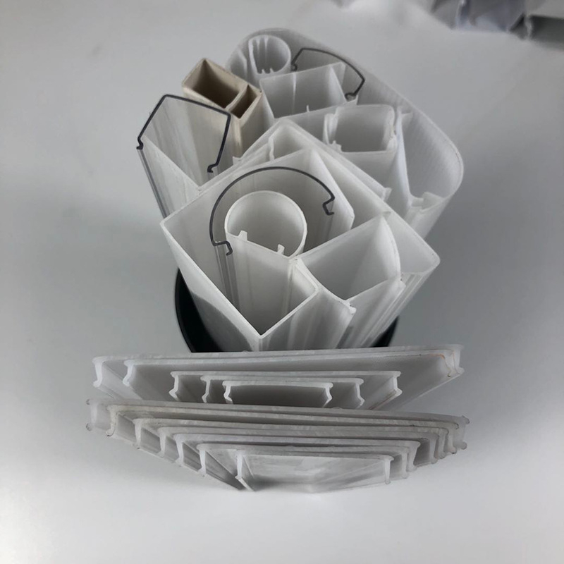 PC abažur za lampu, mliječno bijela, difuzni PC materijal, ekstrudirano linearno kućište lampe