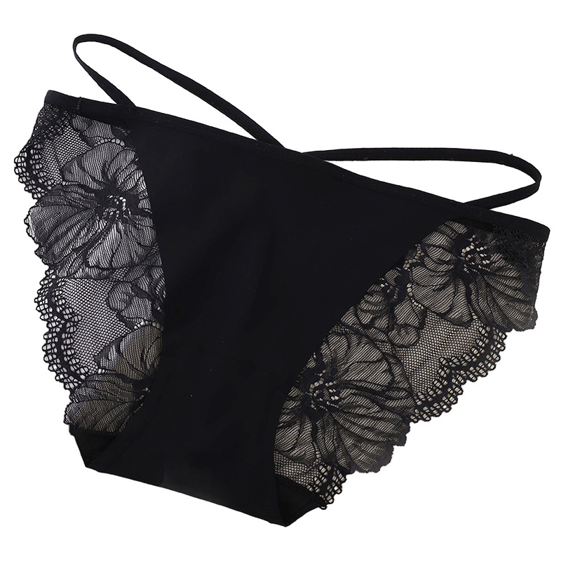 T-string gaćice s niskim strukom, bezšivne, od ice silk, brzo se suše, prozračne, žene s čipkastim trakama