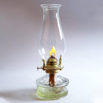 Stakleni abažur za kerosinsku lampu, retro stil, reljefni uzorak, borosilikatno staklo, vanjski otporan na vjetar