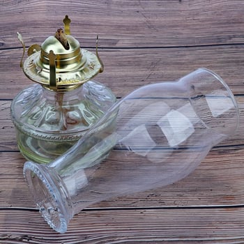 Stakleni abažur za kerosinsku lampu, retro stil, reljefni uzorak, borosilikatno staklo, vanjski otporan na vjetar