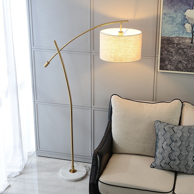 Kreativna podna lampa – minimalistična, postmoderno svjetlo za dnevni boravak, Instagram stil, skandinavski hotelski showroom, vertikalni dizajn, luksuzna minimalistička lampa