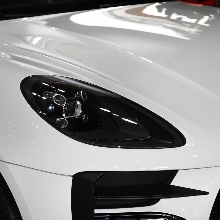 Poklopac farova Porsche Macan 2018-2021, PC plastika