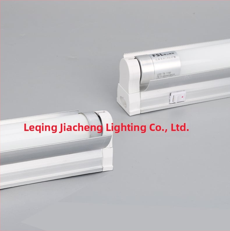 T8 LED флуоресцентна тръба със рефлектор, T5 скоба, капак и превключвател, дължина 1,2 m, пълен комплект