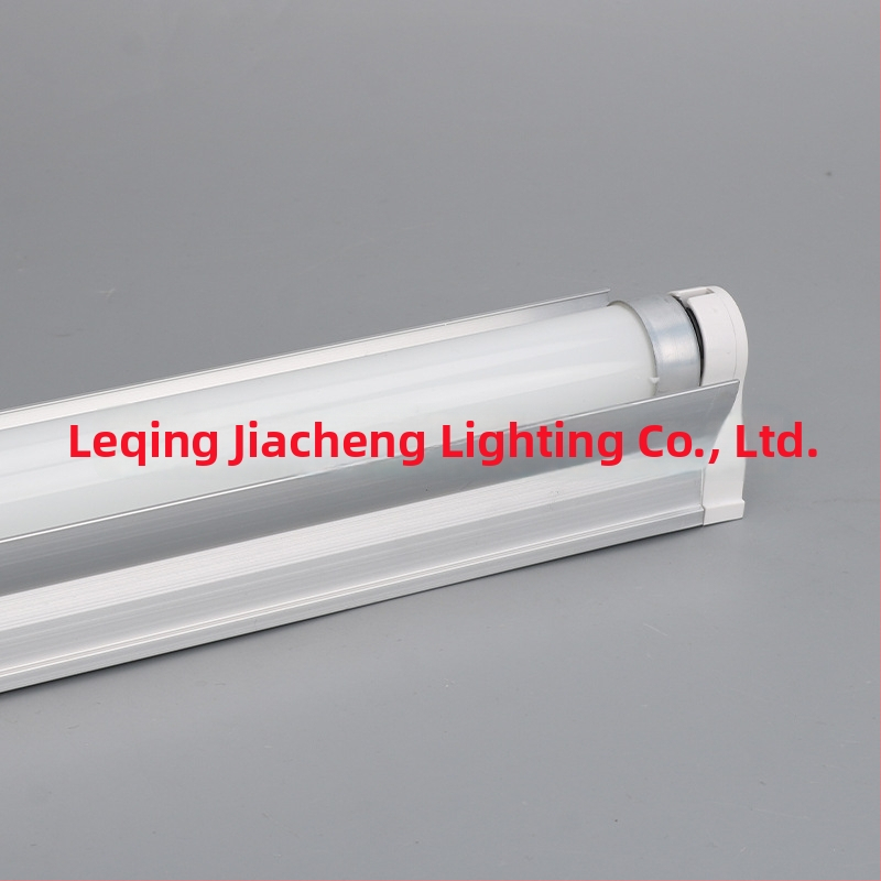 T8 LED флуоресцентна тръба със рефлектор, T5 скоба, капак и превключвател, дължина 1,2 m, пълен комплект
