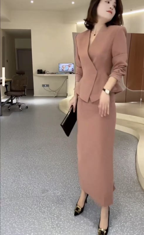 Jieyu elegantan jednofarbeni kostim sa suknjom i sakoom