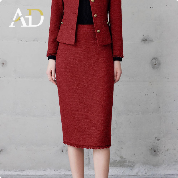 Zimska 2025 tweed haljina-komplet za žene — okrugli izrez, uredski stil, vitak kroj, priljubljene bokove, srednja duljina, dugi rukavi, Chanel nadahnut stil