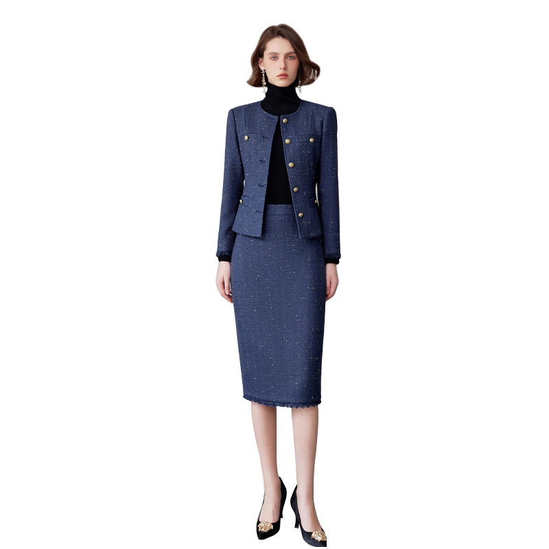 Zimska 2025 tweed haljina-komplet za žene — okrugli izrez, uredski stil, vitak kroj, priljubljene bokove, srednja duljina, dugi rukavi, Chanel nadahnut stil