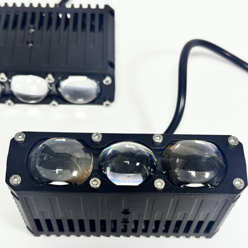 Far LED pentru automobil 95W, lentilă cu culoare duală galbenă/albă, lumină pentru grilă și lumină de ceață