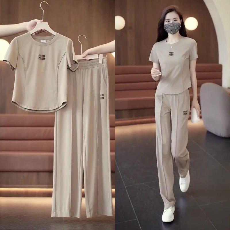 Ženski ljetni dvodijelni set: majica kratkih rukava i široke hlače, casual sportski stil
