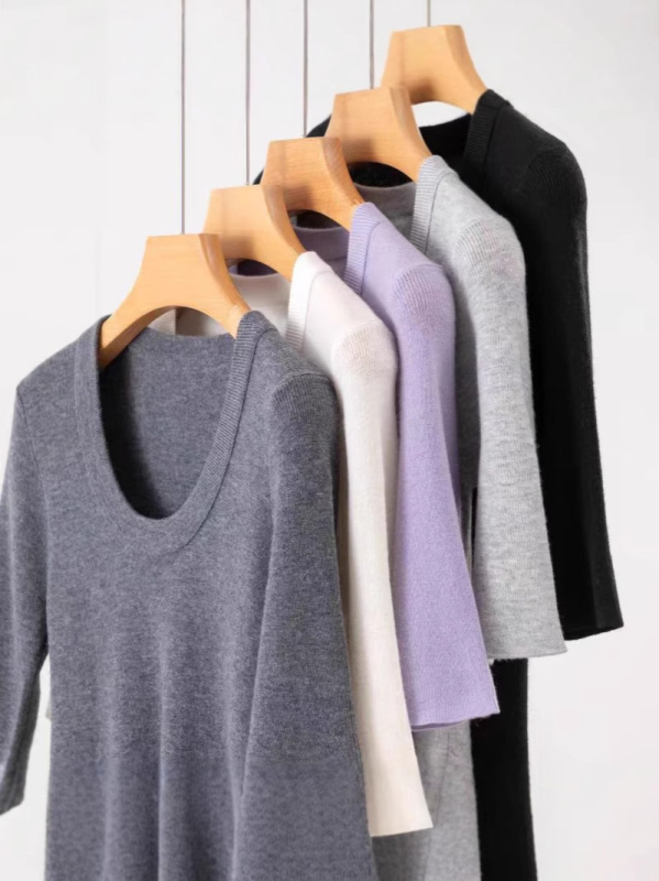 Γυναικείο πλεκτό T-shirt από μαλλί Merino, με λαιμό U, 100% εξαιρετικά λεπτό Merino μαλλί, κοντά μανίκια, άνοιξη–καλοκαίρι
