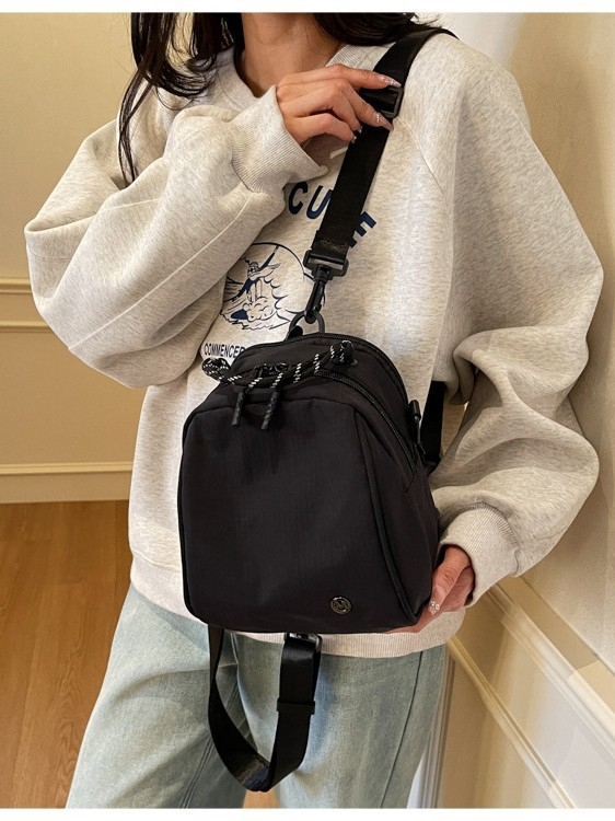 Štýlový ľahký dámsky batoh s minimalistickým dizajnom, crossbody taška s dvojitým zipsom, trendy a jedinečný, znižuje záťaž, univerzálny malý batoh.