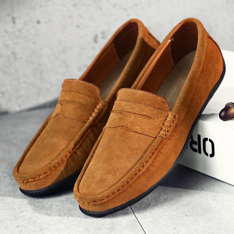 Nova muška kožna slip-on cipela, casual, četvrtastog vrha, veličine 40–48, ravna potplata, crvena