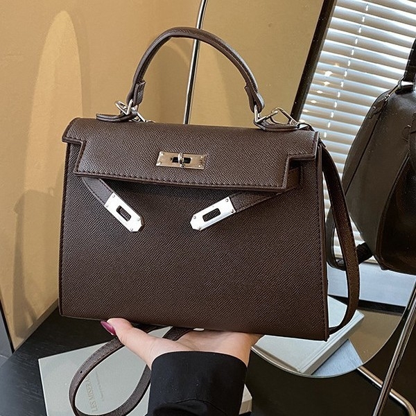 Ženska torbica za rame i crossbody, s premium izgledom, jesen-zima 2025