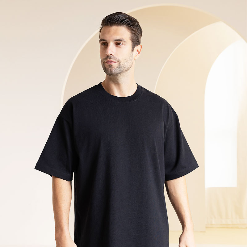 Ανδρική κοντομάνικη T-shirt από 100% βαμβάκι, 300 g βαρύ, χαλαρή γραμμή, με χαμηλωμένους ώμους, μονόχρωμη, για καλοκαίρι