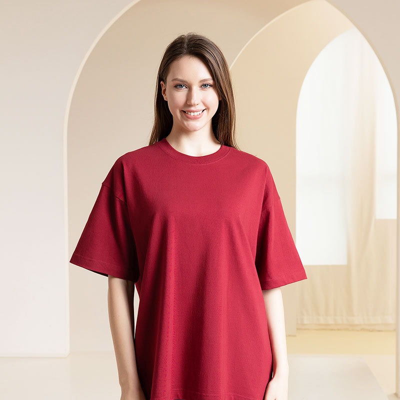 Ανδρική κοντομάνικη T-shirt από 100% βαμβάκι, 300 g βαρύ, χαλαρή γραμμή, με χαμηλωμένους ώμους, μονόχρωμη, για καλοκαίρι