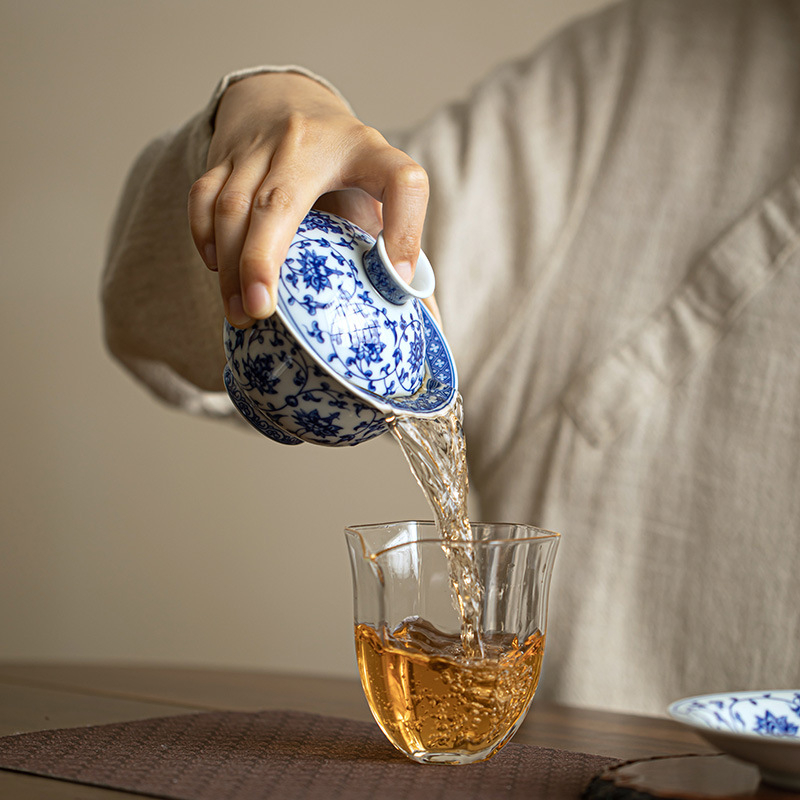 Jingdezhen kék-fehér porcelán gaiwan teáskészlet, háromrészes, ceremoniális teás tál és infúziós edény, kerámia Kung Fu tea kellék, könnyű luxus