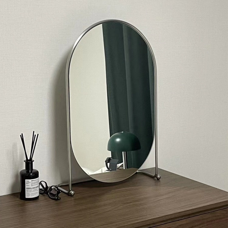 Koreai stílusú dekoratív tükör, minimalist fém ovális sminktükör az asztalhoz