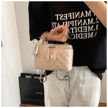Ženska torbica s dijamantnim prešitkom i lancem, mala bucket torbica za ramena ili crossbody, 2025 model