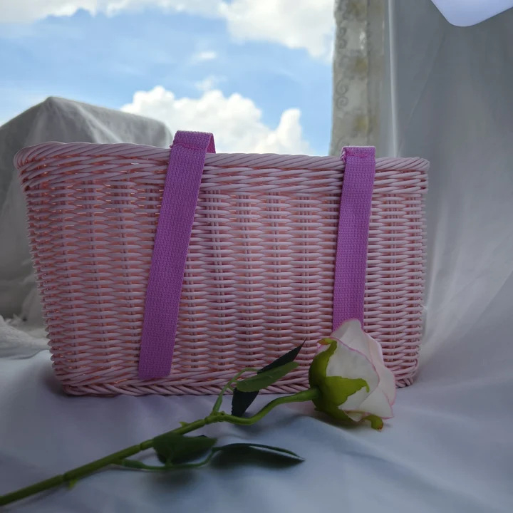 Ručni pleteni koš od umjetnog ratana, pogodan za kupnju, voće i piknik