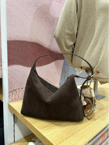 Ženska torbica od suede kožne u obliku dumplinga, za rame, 2025 jesen-zima, retro, velika zapremina tote, crossbody