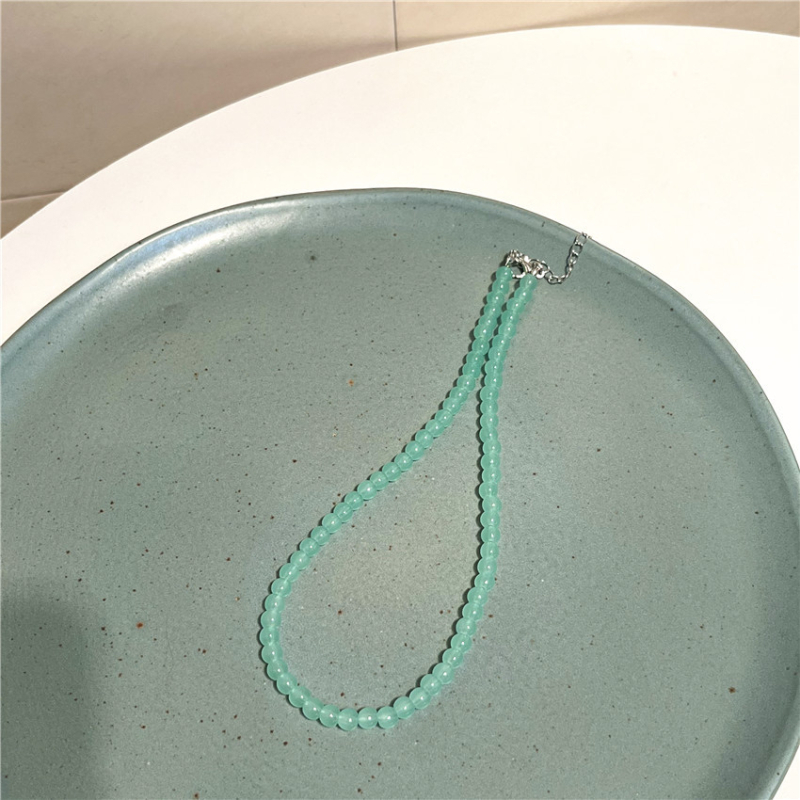Ogrlica u korejskom stilu s crnim, bijelim i zelenim kamenim, elegantan lanac za ključnu kost, duljina 41–50 cm, podesiva
