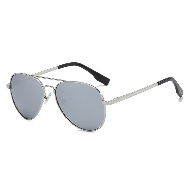 Dječje modne sunčane naočale, model 3025 s šarenim polariziranim lećama; model 3026 s metalnom konstrukcijom, stil toad mirror, UV400 zaštita.