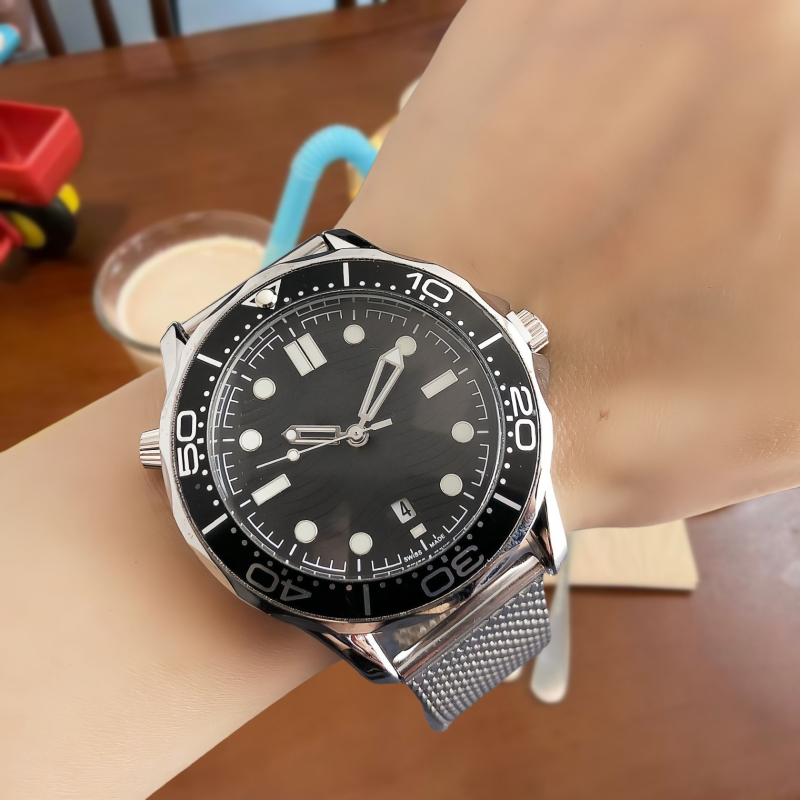 Ανδρικός κομψός ρολόι Quartz με ημερολόγιο και φωτιζόμενο καντράν, GMT διπλό χρόνο, casual business στυλ