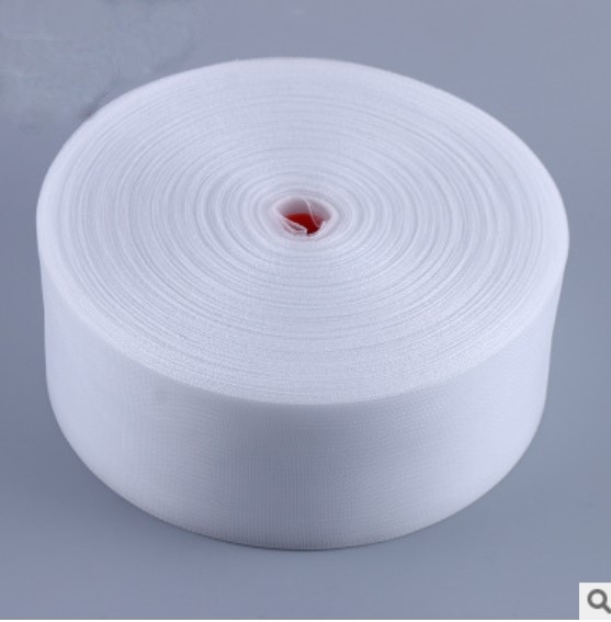 Set dodataka za zavjese: 8 cm široka najlon traka, perforirani rimski prsteni, prozirna tkanina traka, sklopiva cijev i S-kuke.
