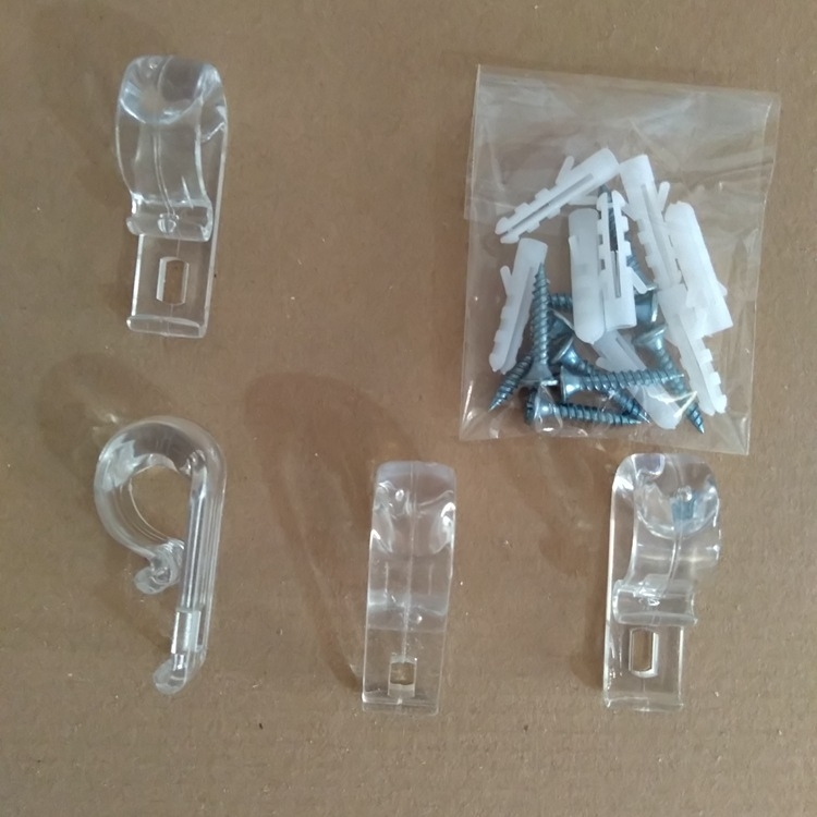 Kuka za zid za zavjese s POM ekspanzijskim vijcima — prozirni plast, 1,5 × 5 cm, za zavjese i žaluzine