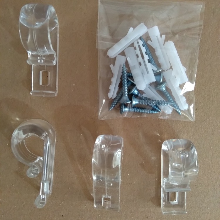 Kuka za zid za zavjese s POM ekspanzijskim vijcima — prozirni plast, 1,5 × 5 cm, za zavjese i žaluzine