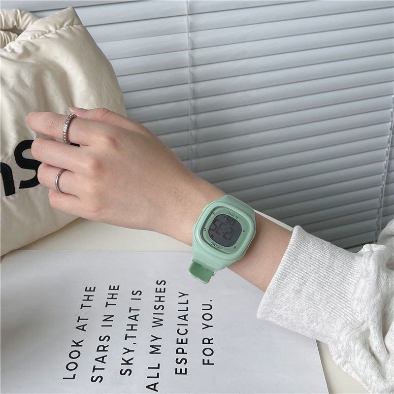 Novi elektronički sat s jednorogom, mali kvadratni dizajn, unisex, korejski stil, minimalistički, sportski, višefunkcionalan
