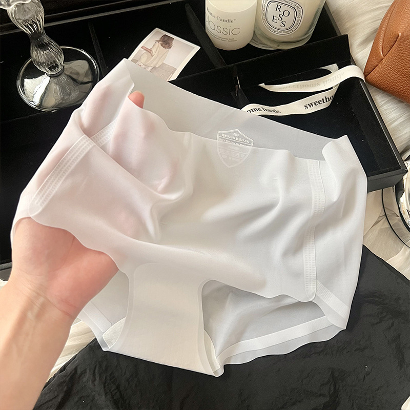 Peach Dona ultra-tanki leden-saten gaćice s osjećajem gola tijela, protuklizne, prozračne, srednje visoke talije, trokutasti kroj za žene