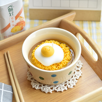 Birthday Noodles poklon set: ručno izrađene svijeće od sojinog voska u elegantnoj kutiji