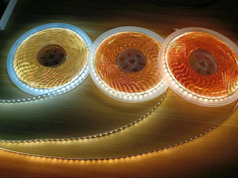 LED traka 2835, 24V, samoljepljiva, niskonaponska, visoka svjetlost, može se rezati po LED-u, rasvjeta za dnevni boravak i ormar