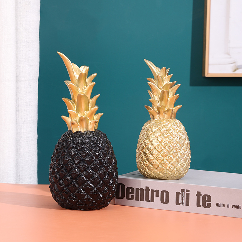 Zlatni ananas u nordijskom INS stilu, trodimenzionalna dekoracija od smole za dom