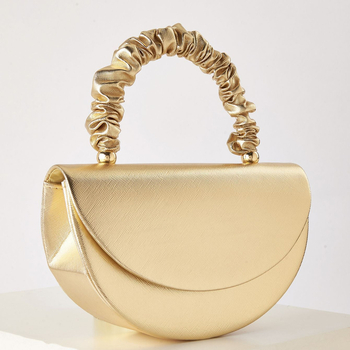 Visokokvalitetna plisirana luksuzna ženska torbica za zapešće s zakrivljenom ručkom, novi model; može se nositi na zapešće ili preko ramena (crossbody)