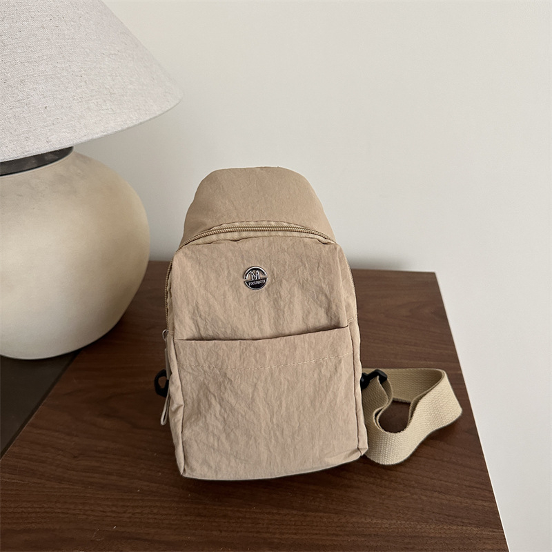 Notelli ženska nylon crossbody torba, ulični stil, jesen 2025, lagana, unutarnja pretinac za mobitel, zatvaranje na zip, vanjska otvorena pretinac