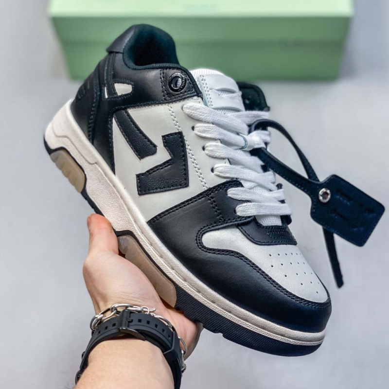 Λευκά sneakers για άνδρες και γυναίκες — άνετα και ευέλικτα, καθημερινά παπούτσια