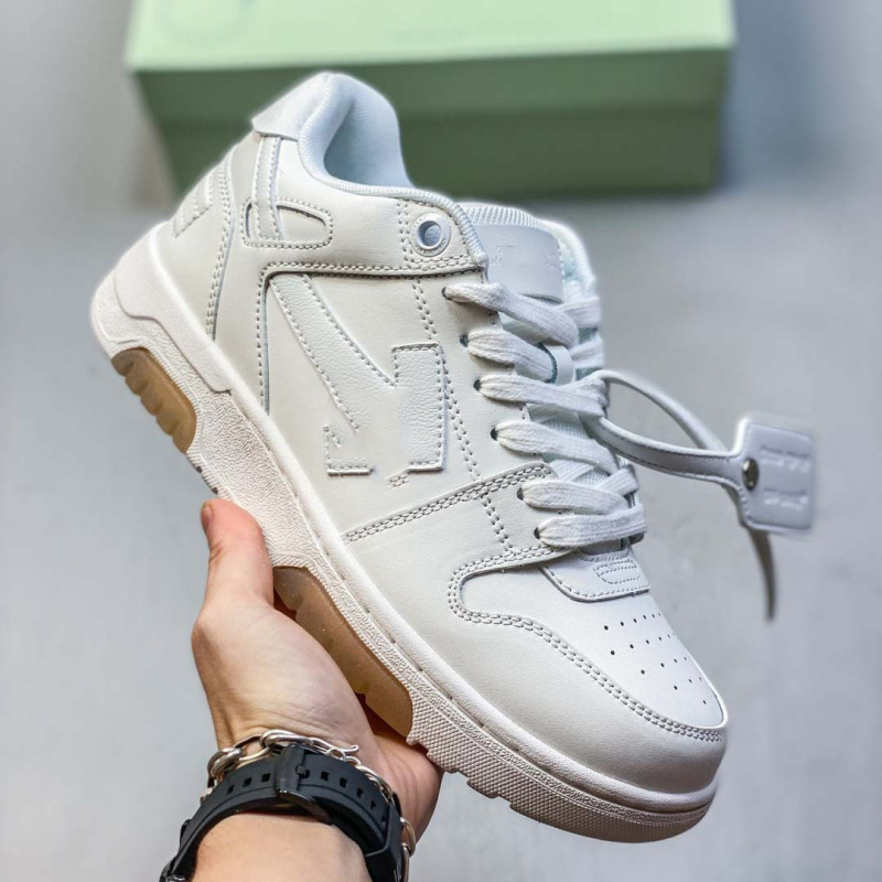 Λευκά sneakers για άνδρες και γυναίκες — άνετα και ευέλικτα, καθημερινά παπούτσια