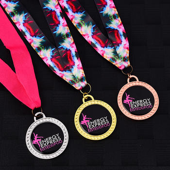Metalne medalje za nošenje oko vrata za dječje školske sportske događaje — zlatne, srebrne i brončane