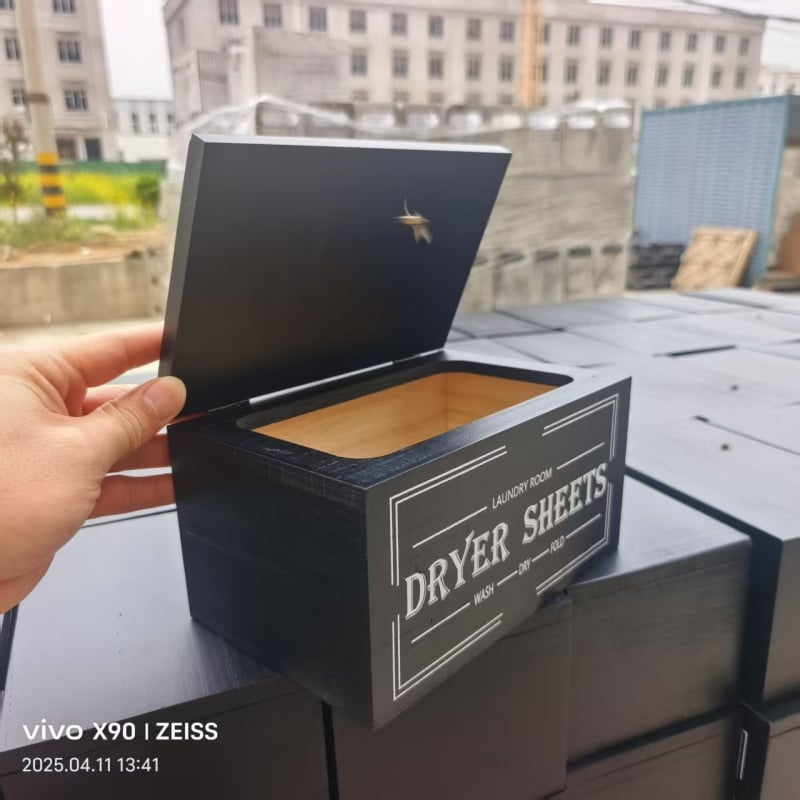 Drvena kutija za pohranu s pregradama za sušilne listiće