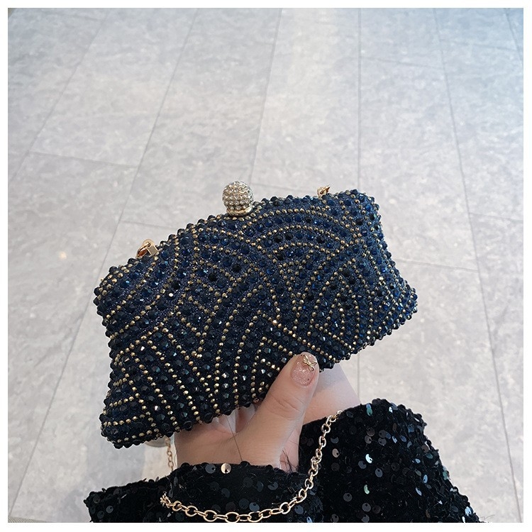 Akrilna večernja clutch torba za žene s kristalima – elegantna i luksuzna