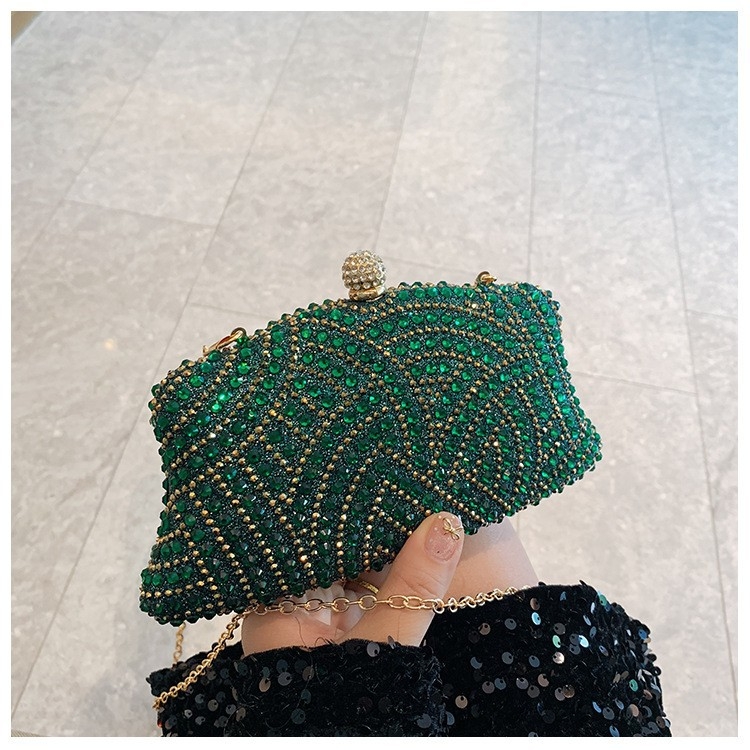 Akrilna večernja clutch torba za žene s kristalima – elegantna i luksuzna