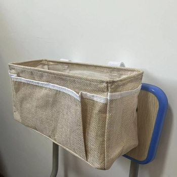 Vješeni organizator za pohranu uz kreveta, pogodan za studentski dom i dnevni boravak, od pamuk-lan tkanine.