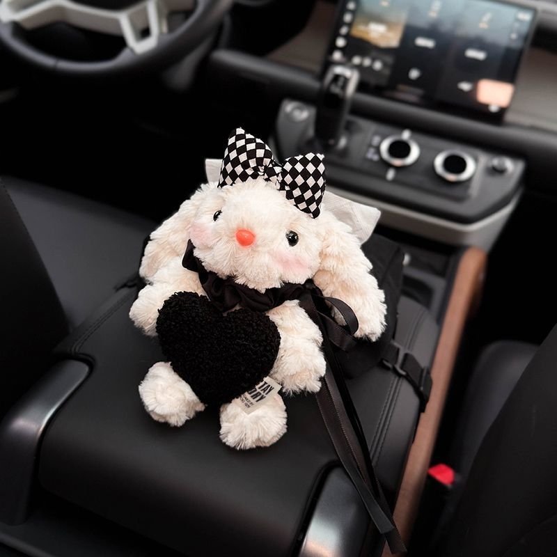 Plišani zeko za auto – kutija za maramice, slatkog dizajna, dimenzije 13,5 × 18 × 7 cm