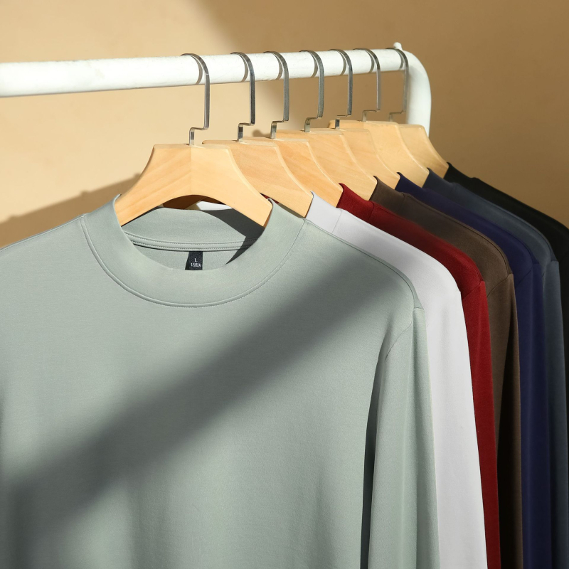 Ανδρικό μακρυμάνικο T-shirt με στρογγυλή λαιμόκοψη, Slim fit, μείγμα βαμβακιού, μονόχρωμο, φθινοπωρινό-χειμερινό 2025