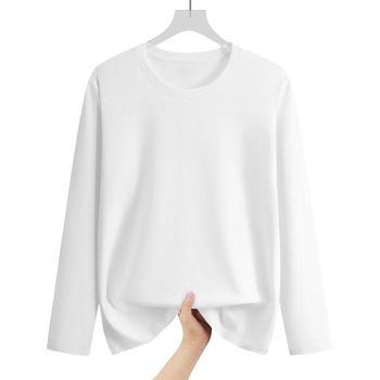 Ανδρικό μακριμάνικο T-shirt σε εφαρμογή Slim, στρογγυλή λαιμόκοψη, μαύρο–λευκό, casual για φθινόπωρο και άνοιξη