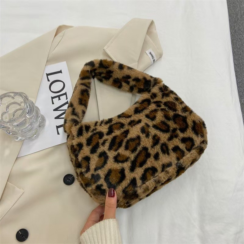 Ženska pliš torbica preko ramena s leopard uzorkom, mala, moderna 2024
