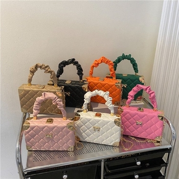 Ženska premium crossbody torbica s resicama i cilindričnim oblikom, širokim remenom – Vintage Boston torba, 2023
